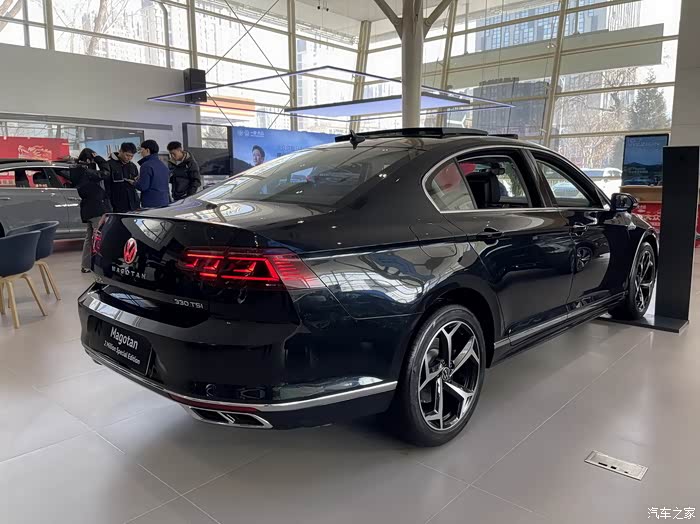 全新迈腾创新设计与经典元素融合全新迈腾b9引领潮流