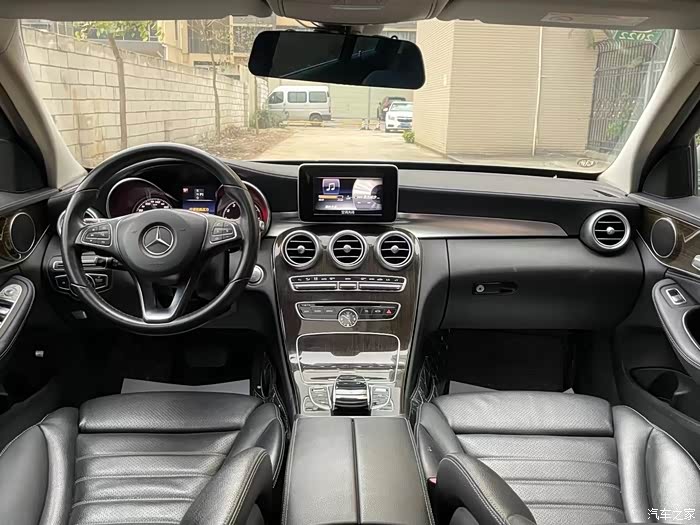 车主实拍16款奔驰c级16年上牌奔驰c180l安全行驶