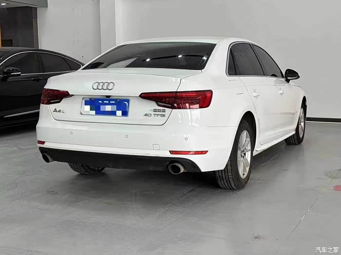 全款1188万17年奥迪a4l车况前嘴微瑕实表48