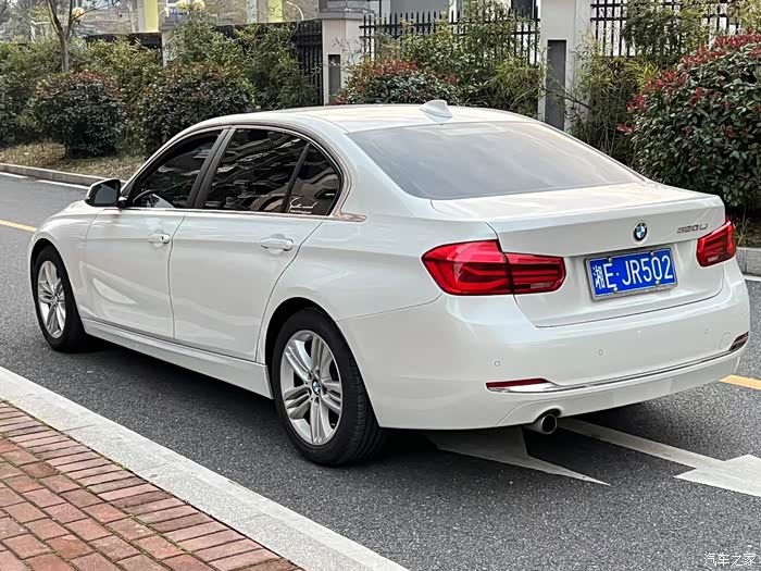 16年宝马320li20t时尚型车况极好价格不贵批