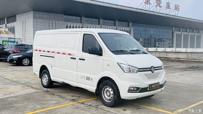 3.88!22年新能源东风御风em26续航两百多公里