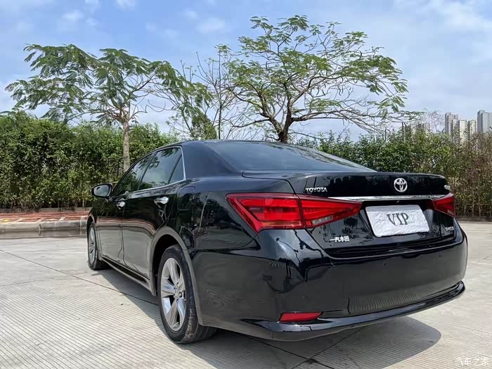 98,17年7月上牌 丰田皇冠2.0t时尚版,车况