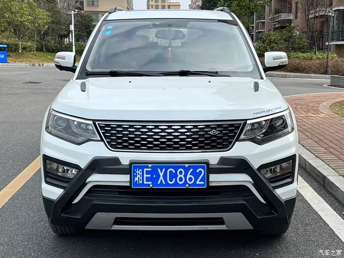 2017年长安欧尚x7015t手动七座天窗需要七座的看