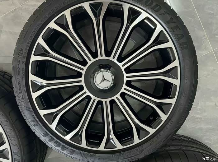 20寸奔驰s450轮毂轮胎精品套件感兴趣的可以来