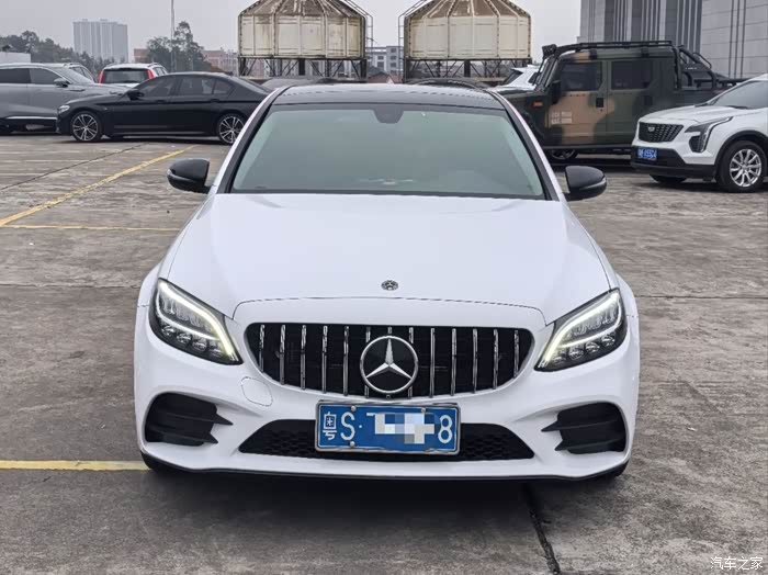 121821年奔驰c260l运动星耀臻藏版