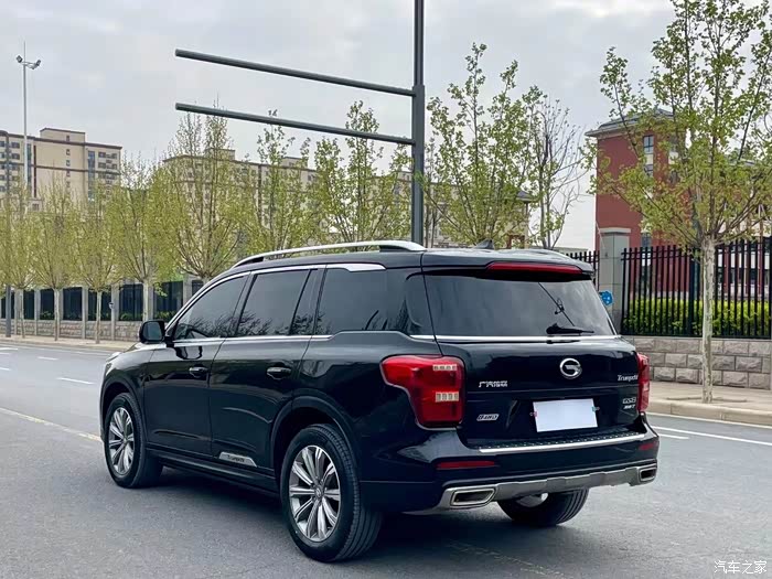 20款广汽传祺gs8,19年底上牌,四驱豪华智联七座,无钥匙