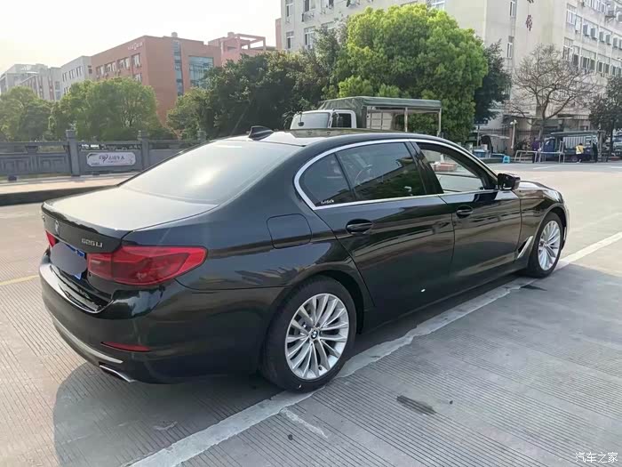亏本出这台宝马5系20年宝马525li豪华套装公里数5万多