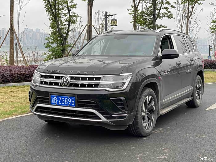 大众 途昂 2022款 330tsi 两驱尊崇豪华版 5万公