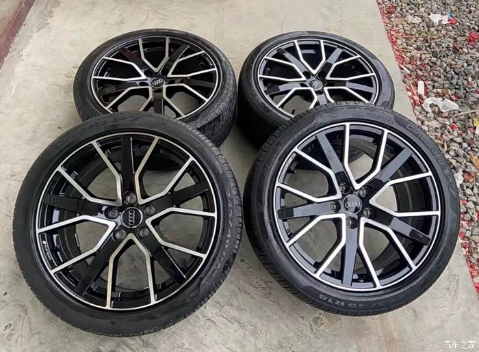 奥迪18寸a4轮毂带胎一套,感兴趣的来