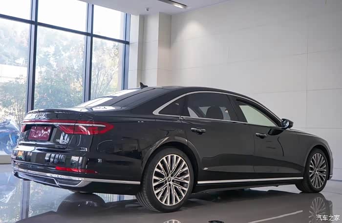 奥迪a82021款a8l55tfsiquattro豪华型59万公里