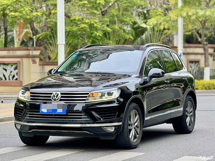 18年大众途锐30t带底盘自动升降