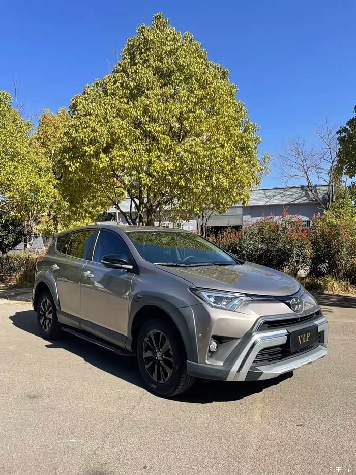 2019年10月上牌丰田荣放rav420手自一体8at