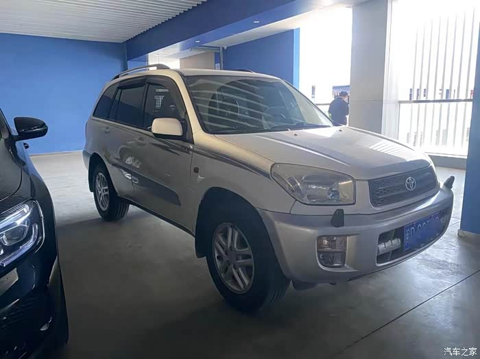 2003年3月丰田小公主rav4自动挡20带天窗四驱