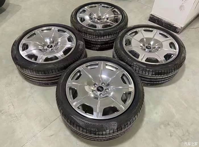 20寸奥迪a8l新款霍希版轮毂原厂正品锻造轮毂配胎有缘的看