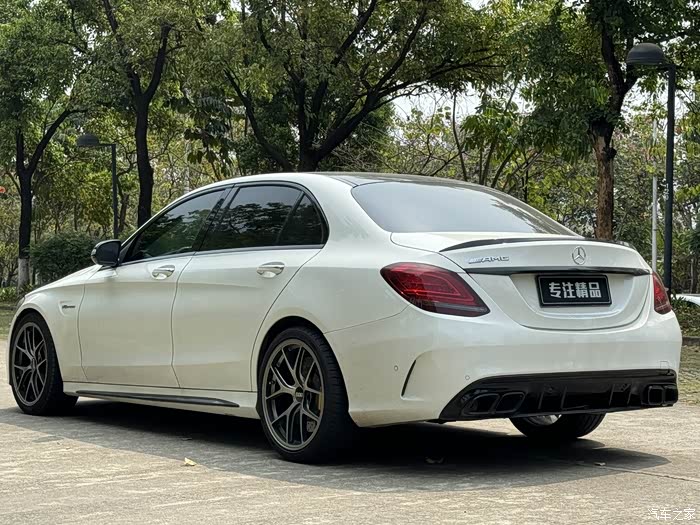 19年奔驰c180l奔驰19款c180l时尚型运