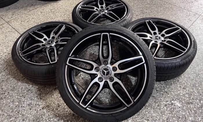 19寸奔驰cls轮毂轮胎精品套件感兴趣的可以来