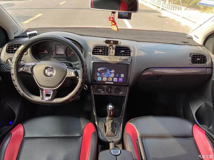 大众polo18年4月自动14真皮座椅大屏导航多