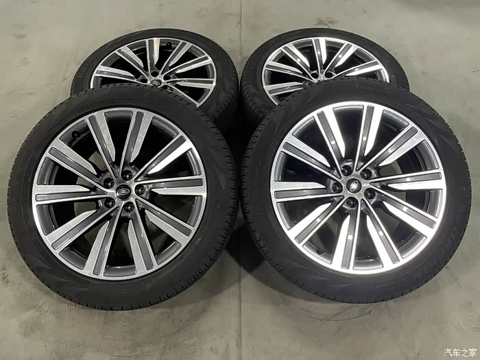 新款路虎揽胜银色轮胎2854522一套带轮胎原车