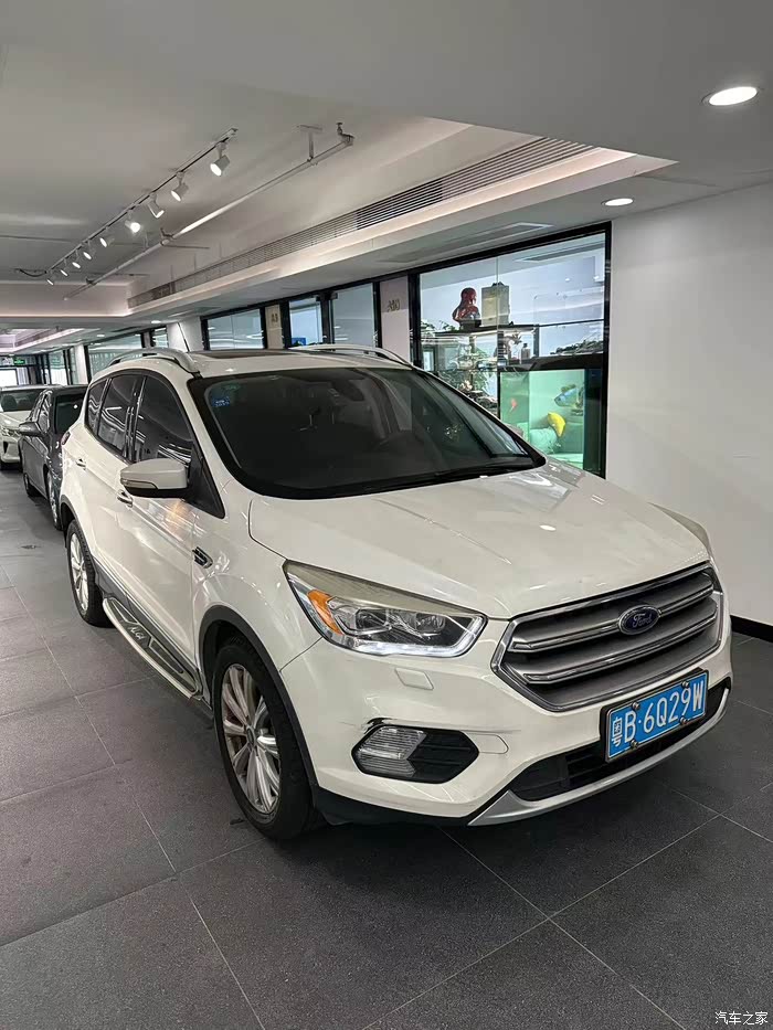 2017翼虎四驱 2.0t 245豪翼版 白色,17年1月上