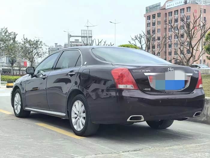 极品少有广州一手12年皇冠特别版配置丰富车况精品无事故