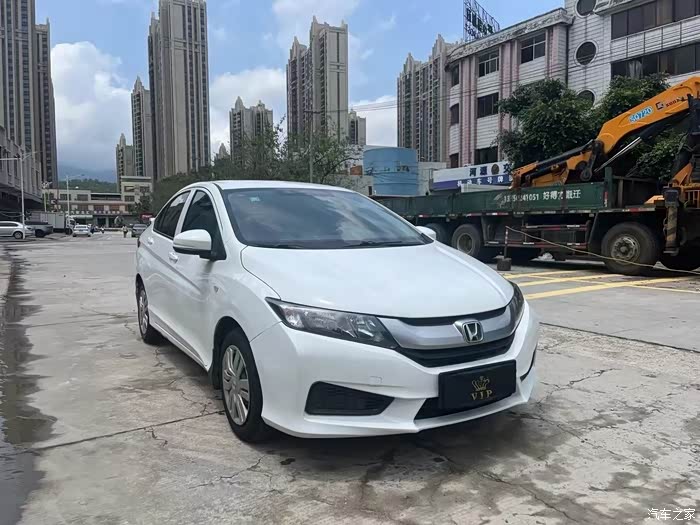 最新到店 17年上牌本田锋范,1.5l舒适版,车况精品,实表