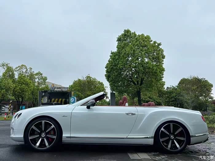 15年宾利欧陆gtc敞篷,成色极品,排量6.0t.车况精品