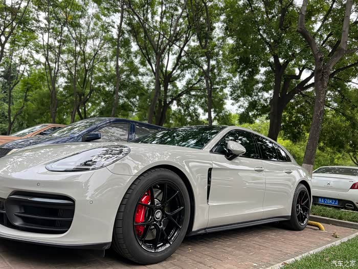 出售个人用21款保时捷帕拉梅拉4s猎装版高配目前公