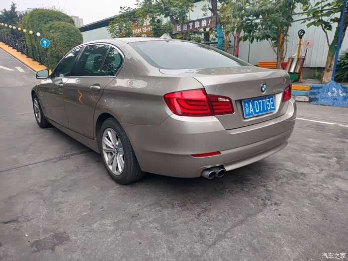 宝马5系2011款523li领先型898