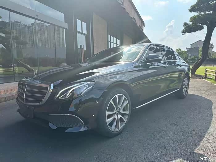 新的19年奔驰e300l时尚型车况无重大事故精品