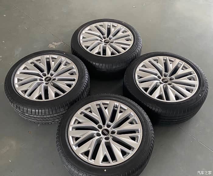 奥迪a7原厂19寸轮毂轮胎感兴趣的看过来