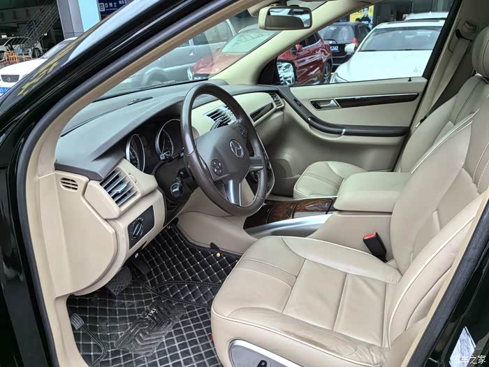 转售实表9万公里一手奔驰r300