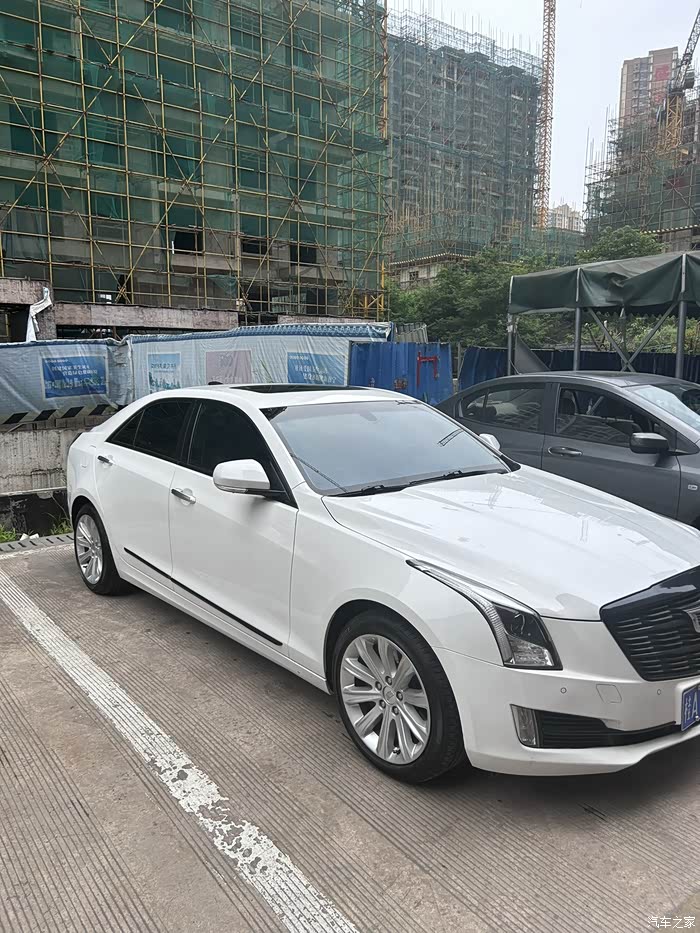 个人18年12月26上牌凯迪拉克atsl 白色 时尚 903
