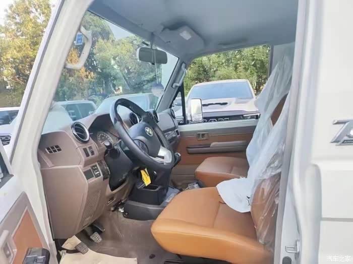 丰田lc71兰德酷路泽的祖先无人区霸主