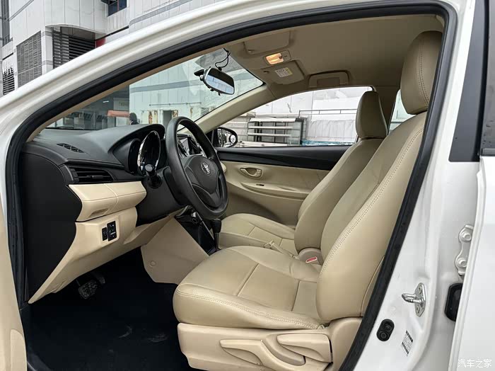 15年8月丰田威驰15自波年审保险同步无事故无