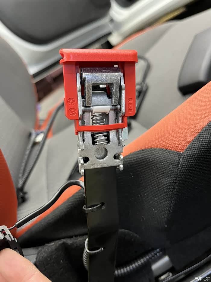 三代飞度升级四代飞度前排座椅