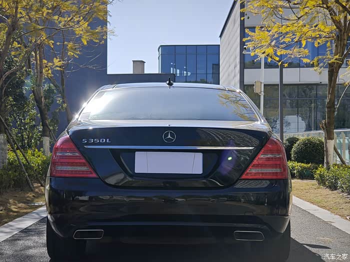 2011年11款奔驰s350l行驶16万多公里后排娱乐
