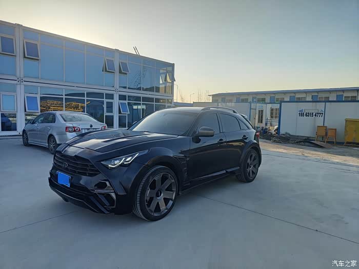 定制版2024款英菲尼迪fx50s50v8