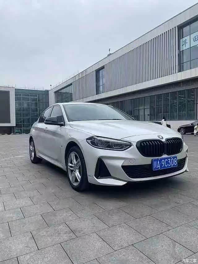 21年宝马120i m运动耀夜 5万多公里 原版车况 一手车