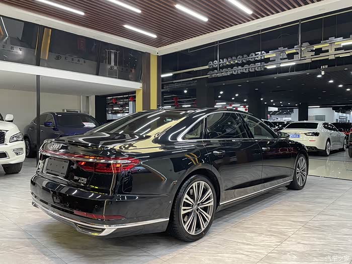 20年四座顶配奥迪a8l