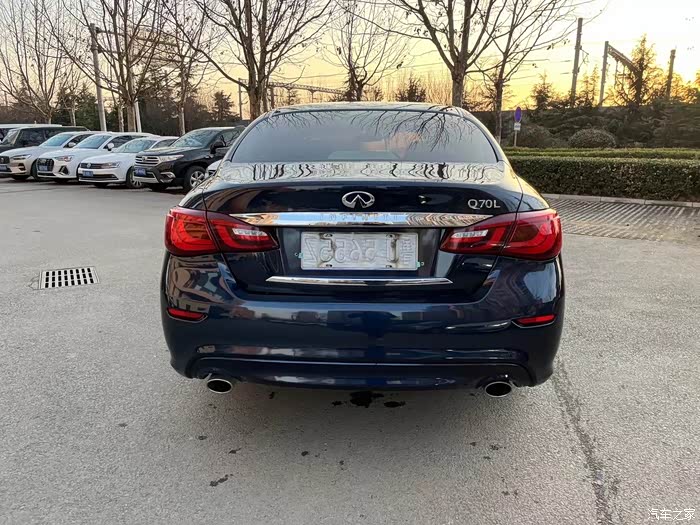 18年纯进口英菲尼迪q70l