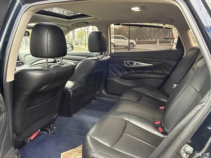 新到日系高端品牌17年英菲尼迪q70lv625车