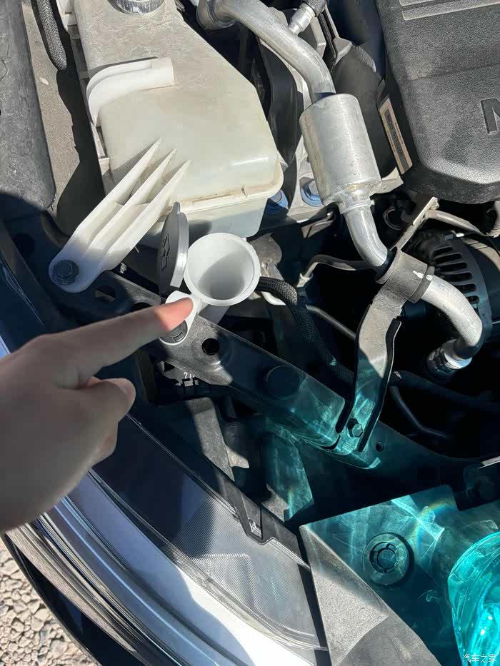 冬季养车必要之更换玻璃水