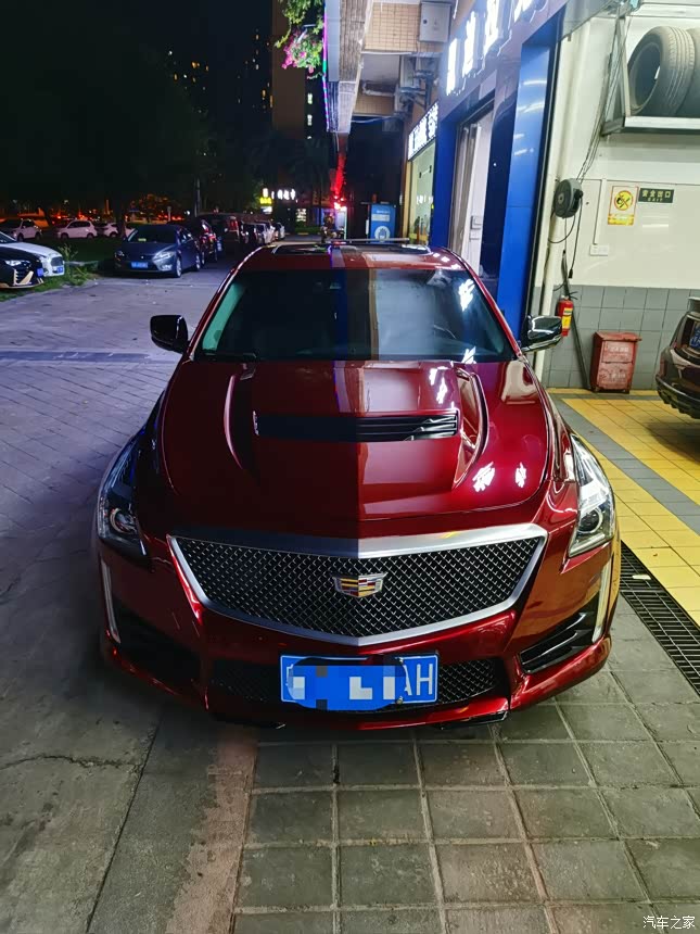 车主实拍凑个热闹凯迪拉克cts个人觉得这也属于一款经典车