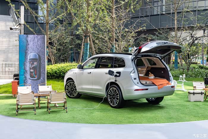 赛力斯汽车与华为联合打造的,豪华智慧中大型suv——aito