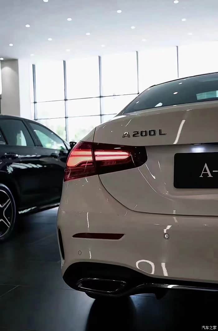 特价车奔驰a200l限时秒杀价17万xx首付3680