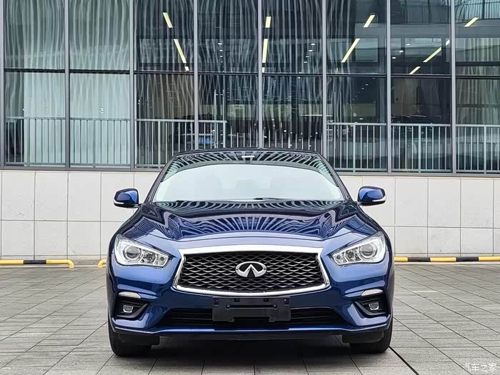 最新到店:2021年上户英菲尼迪q50l,全车原版,少量补漆