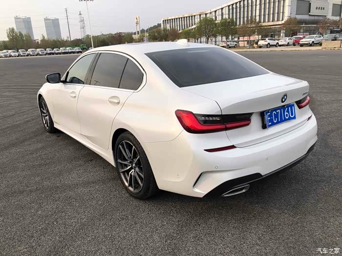 宝马3系2020款325lim运动套装国vi