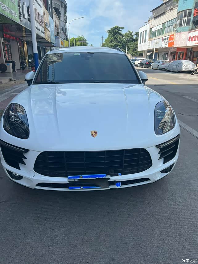 点击:>2|回复:>0macan论坛>出售18年白外红内,改了新款大灯,后贯穿