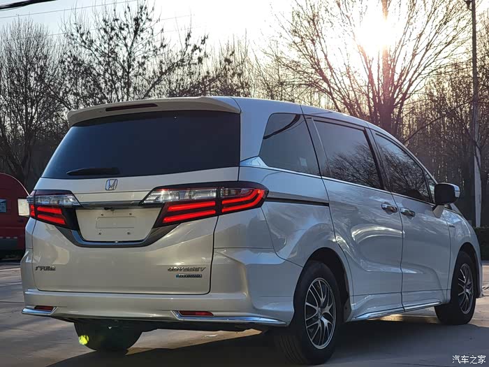 出一台21年11月本田奥德赛一手车全车原车漆包括前后保