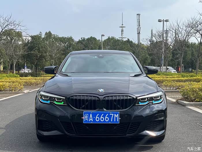 20年宝马325im运动5万公里实表带触控液晶大屏全